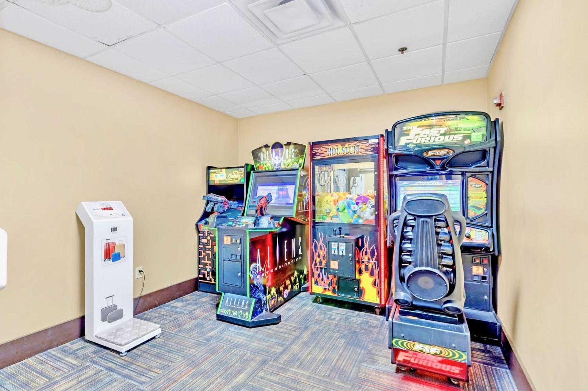 1Br Condo - Two Queens Arcade Pool - Near Disney Orlando Zewnętrze zdjęcie